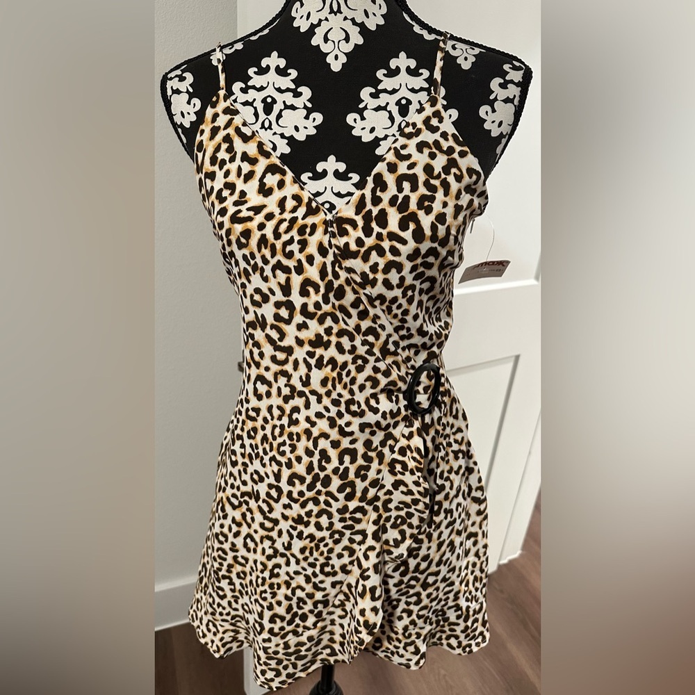 Love Tree Junior’s Leopard Print Mini Buckle Wrap Dress - Picture 1 of 10